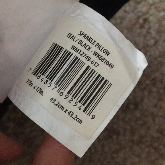 Mermaid sequin sparkle iridescent throw pillow - Picture 5 of 9